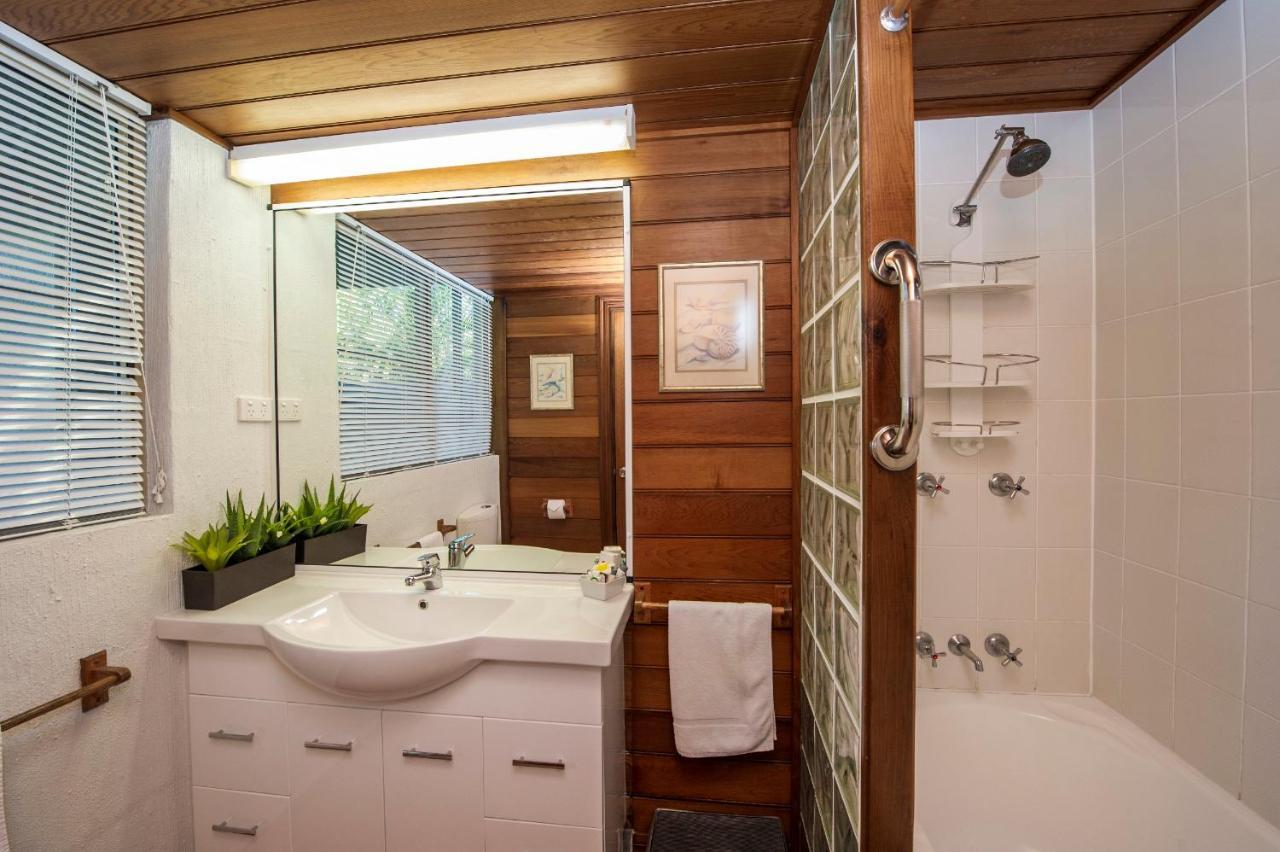Beachside Cottage - A Private Peaceful Hidden Gem 50M To Beach Nelly Bay Экстерьер фото