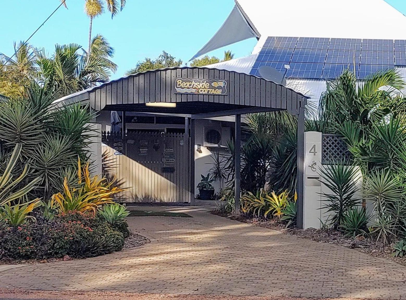 Beachside Cottage - A Private Peaceful Hidden Gem 50M To Beach Nelly Bay Экстерьер фото